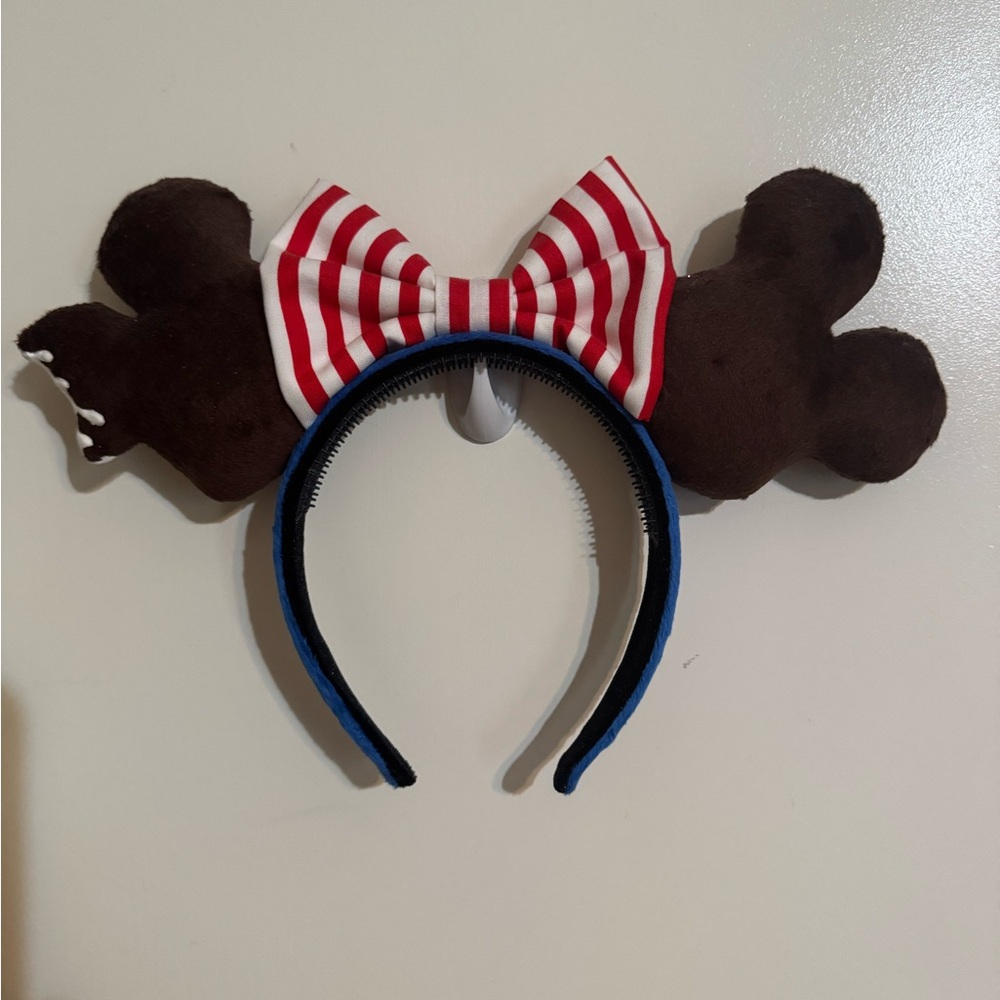 Mickey mouse shaped ice cream bar ears